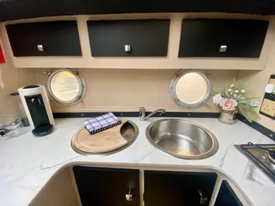 1981 Fairline 40 — Galley — double sink