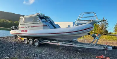 On the trailer, bow quarter