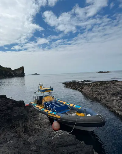 Alongside the rocks — passenger seating