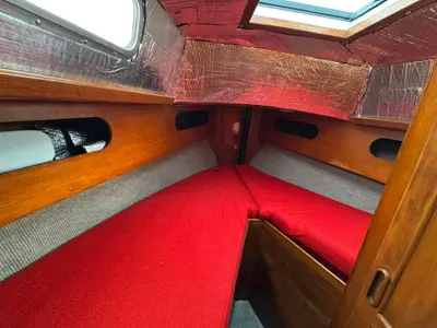 Forward accommodation