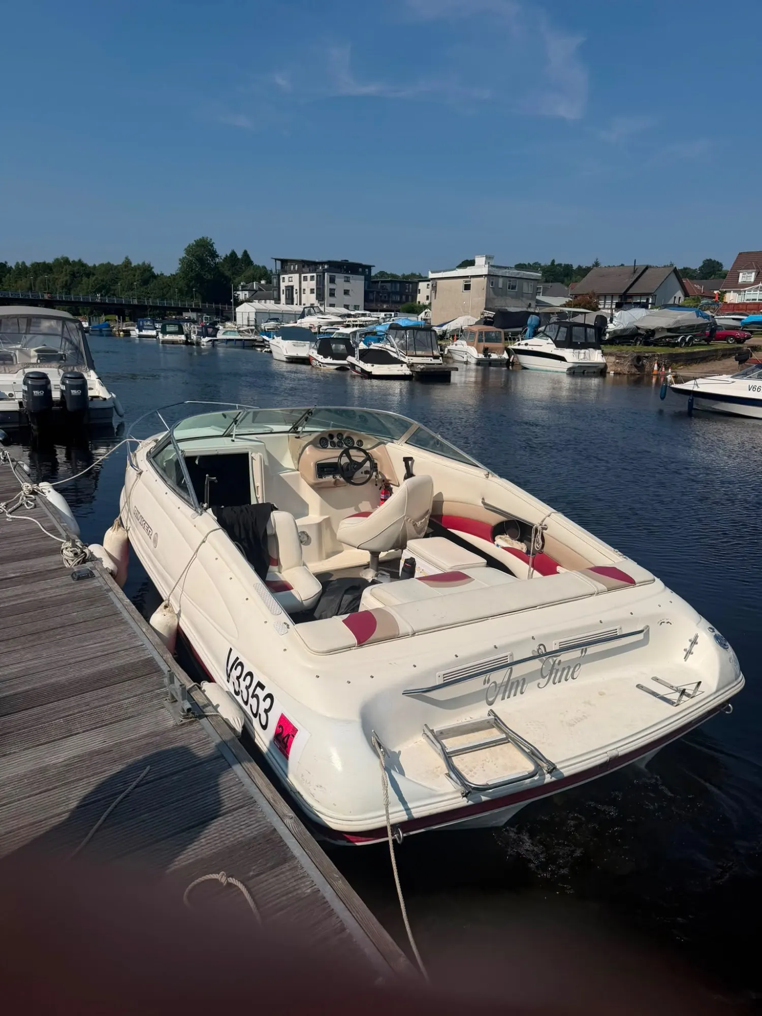 1999 Rinker 212 — Hull (from stern)