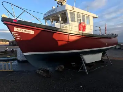 Hull out water