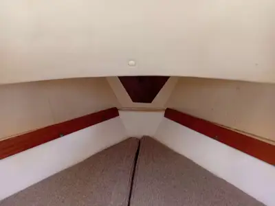 Bow cabin
