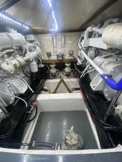 1981 Fairline 40 — Engine room — twin Ford Mermaids